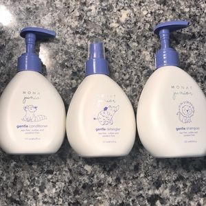 Monat Junior shampoo, conditioner, and detangler